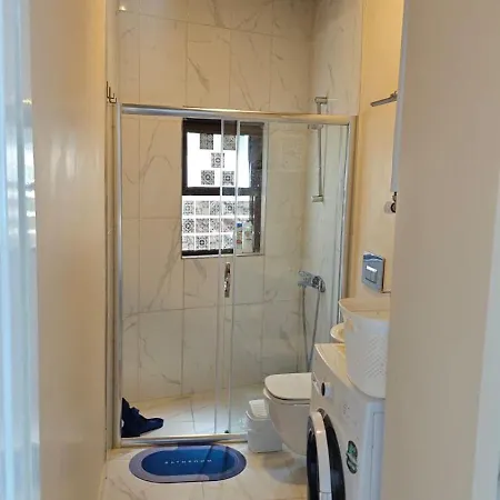 An Tale,an Dream,the Bosphorus 1 Estambul